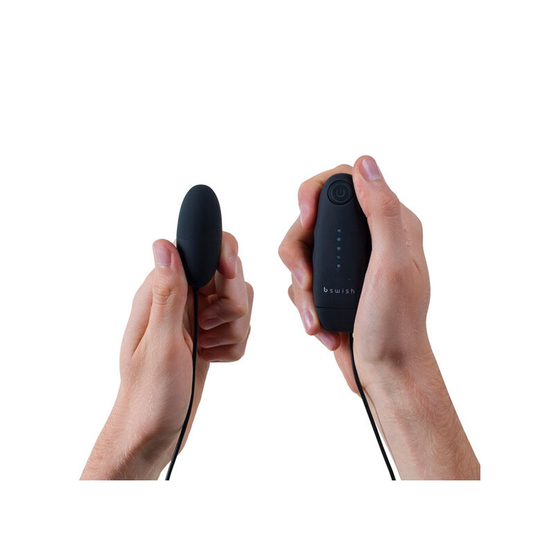 B SWISH - BNAUGHTY CLASSIC VIBRATING BULLET SCHWARZ