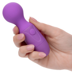 CALEXOTICS -  FIRST TIME WIEDERAUFLADBARES MASSAGERÄT 10 VIBRATIONEN LILA